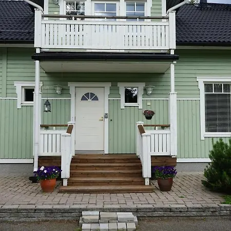 Modern Wooden Hyvinkää