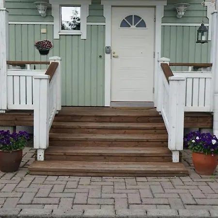 Modern Wooden Hyvinkää